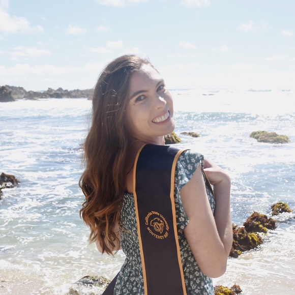 Meet your Posher, Katie - Picture 1 of 3